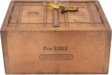 J. J. Fox Exclusives Por Larrañaga Souvenir Royal No.1 packaging