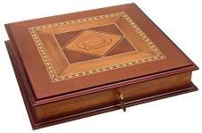 Partagás Réplica de Humidor Antiguo packaging