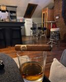 Vegas Robaina Famosos Box View - Authentic Habanos