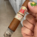 Hoyo de Monterrey Epicure No. 2 Packaging - Genuine Cuban